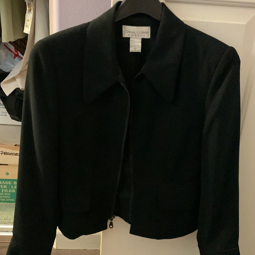 Suit jacket size 6P